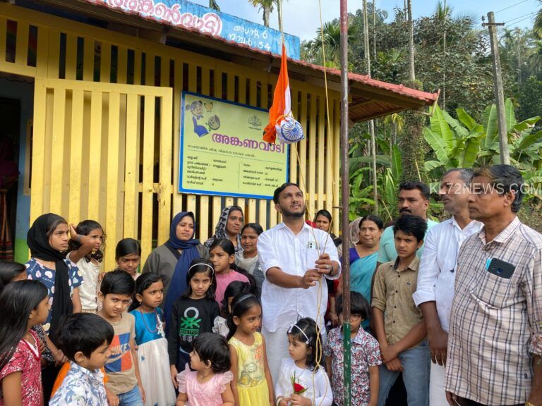റിപ്പബ്ലിക് ദിനം:സമ്മാനവും സന്ദേശവുംഏറ്റുവാങ്ങി കുരുന്നുകൾ