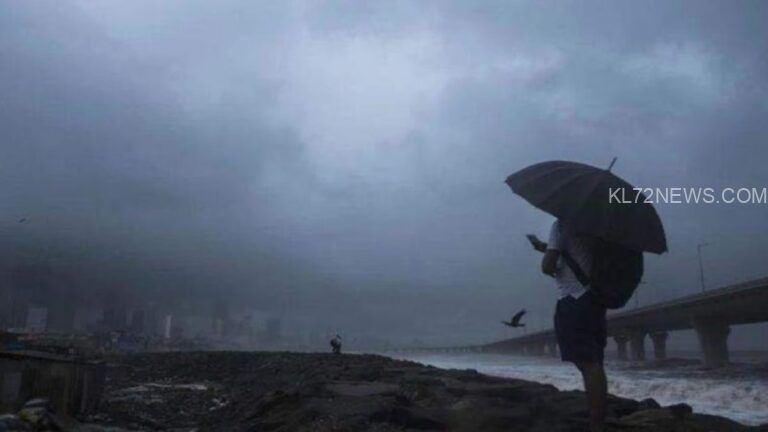 തെക്കന്‍ ജില്ലകളിലും മധ്യ കേരളത്തിലും ഇടിമിന്നലോട് കൂടിയ ശക്തമായ മഴ; നാലു ജില്ലകളില്‍ യെല്ലോ അലര്‍ട്ട്, കനത്ത കാറ്റിന് സാധ്യത