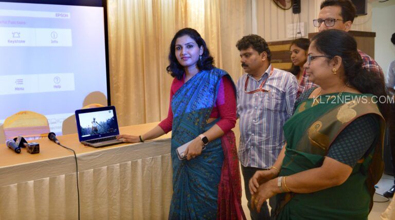 വോട്ടവകാശം വിനിയോഗിക്കണം: വീഡിയോ ജില്ലാ കളക്ടര്‍ ഡോ.രേണുരാജ് പ്രകാശനം ചെയ്തു