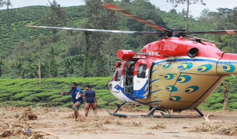 മൃതദേഹങ്ങള്‍ തേടി സൂചിപ്പാറയില്‍ എത്തി; ഉള്‍വനത്തില്‍ കുടുങ്ങിയ യുവാക്കളെ എയര്‍ലിഫ്റ്റ് ചെയ്തു