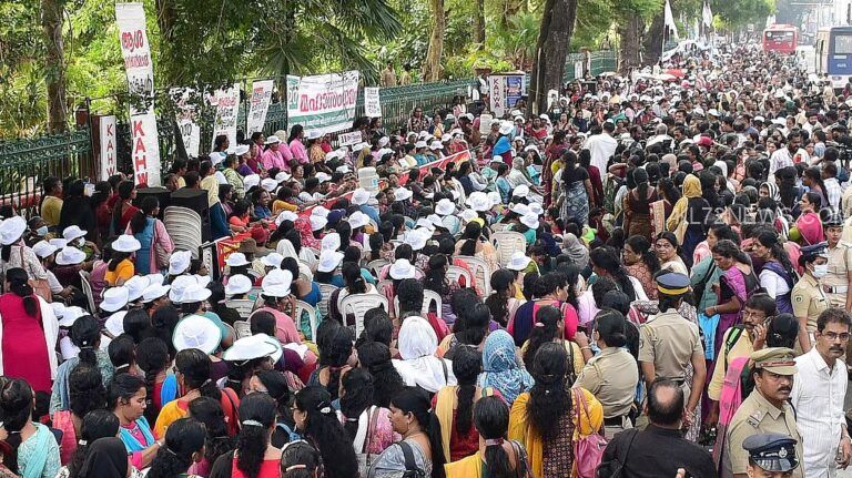 ആശ വര്‍ക്കര്‍മാരുടെ സമരത്തെ ചെറുക്കാൻ സർക്കാർ; ഹെൽത്ത് വോളന്റിയേഴ്സിനെ നിയമിക്കും
