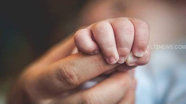 പ്രസവം വീട്ടില്‍, കോഴിക്കോട് കോര്‍പ്പറേഷന്‍ ജനന സര്‍ട്ടിഫിക്കറ്റ് നിഷേധിച്ചതായി പരാതി, വിവാദം