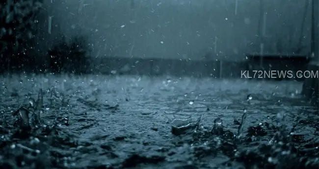 കല്ലൂര്‍ പുഴയില്‍ ജലനിരപ്പ് ഉയരുന്നു: കുടുംബങ്ങള്‍ ആശങ്കയില്‍
