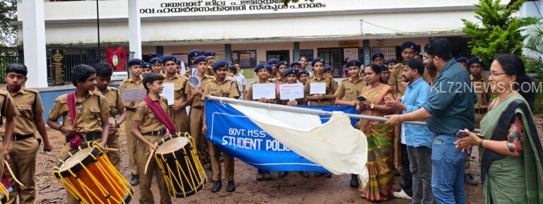 വിളംബര ജാഥയുമായി പനമരം കുട്ടി പോലീസ്