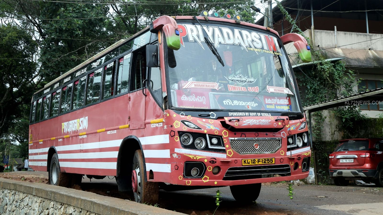 e5034c83-0aaf-4fe3-b0e1-255b4aee9e37