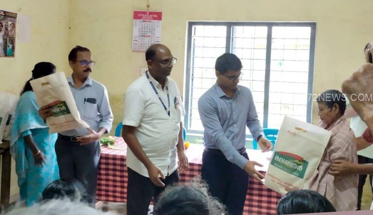 അഗതിമന്ദിരം അന്തേവാസികൾക്കും വിദ്യാർത്ഥികൾക്കും ഓണക്കോടി വിതരണം ചെയ്തു