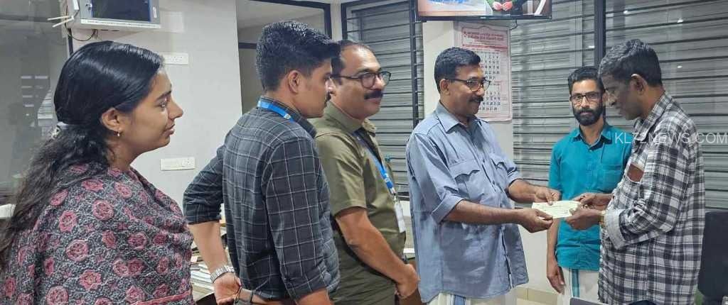 e353a17e-5c41-4c87-a17b-5da5706f384b