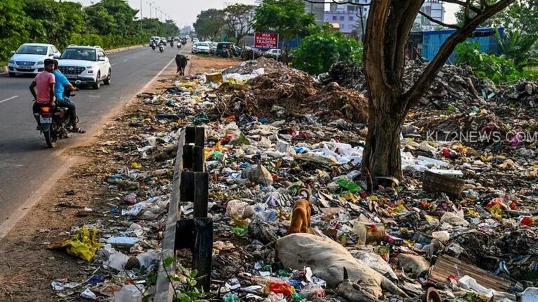 മാലിന്യപ്രശ്‌നം ഉടന്‍ അറിയിക്കാം, സംസ്ഥാനത്ത് ഒറ്റ വാട്‌സ്ആപ്പ് നമ്പര്‍; പിഴത്തുകയുടെ നാലിലൊന്ന് പാരിതോഷികം