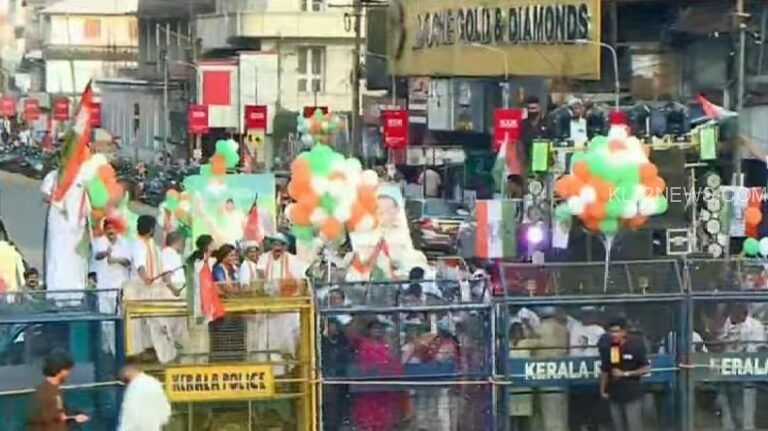 കൊട്ടിക്കയറി വോട്ടാവേശം; ഏഴുജില്ലകള്‍ മറ്റന്നാള്‍ പോളിങ് ബൂത്തിലേക്ക്, ഇനി നിശബ്ദ പ്രചാരണത്തിന്റെ മണിക്കൂറുകള്‍