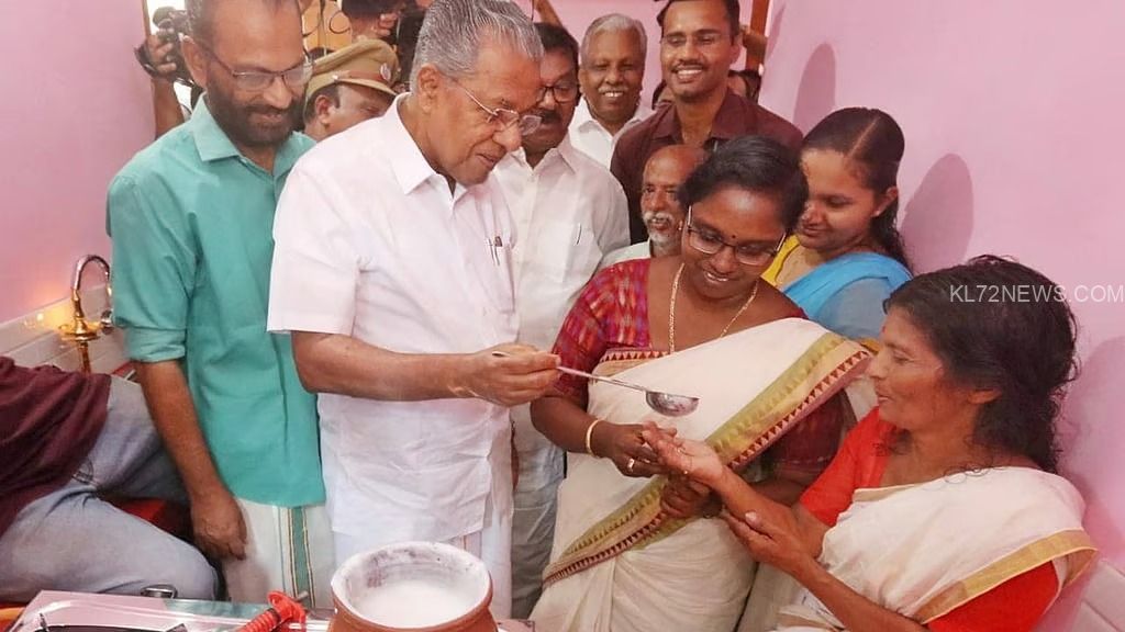 06fd27af-4b85-450d-a717-3b1f0586b5b8