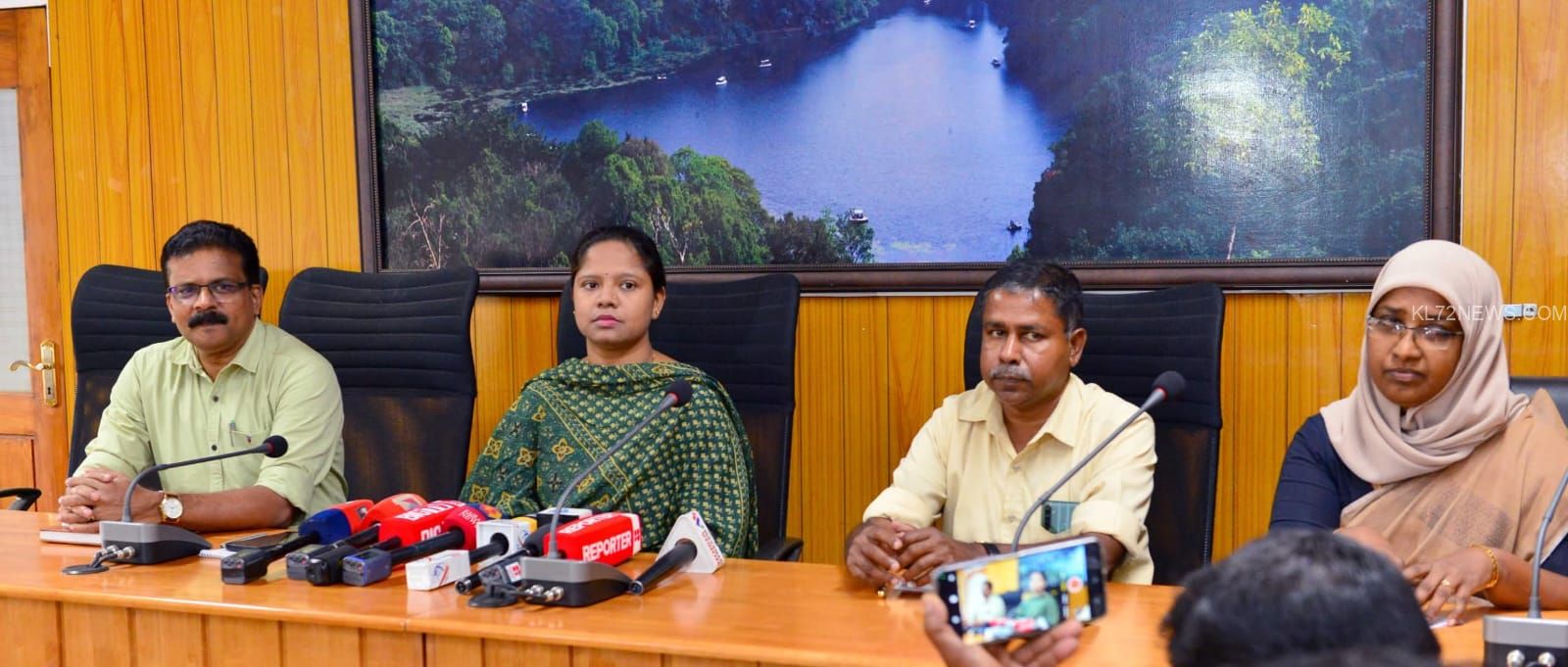 720f24f3-721f-41d3-b9df-8804642b90f9