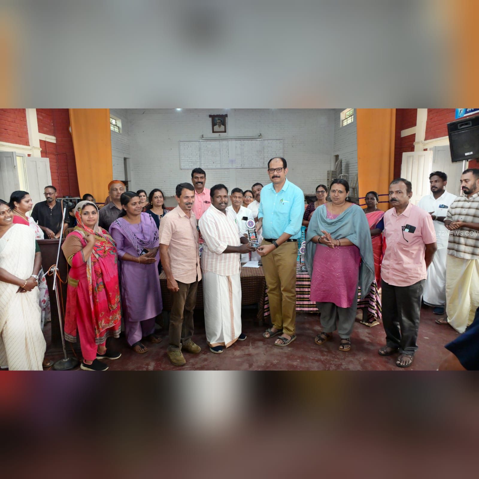 06df1c6c-ef5e-41c1-9edc-2c3c0bf99c2c