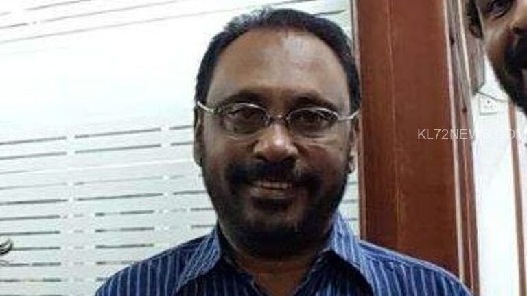 ‘മരിക്കുമ്പോൾ ചുവന്ന പതാകയാണോ ത്രിവർണ്ണ പതാകയാണോ പുതക്കേണ്ടതെന്ന് ആലോചിക്കുന്നത് നല്ലത്’