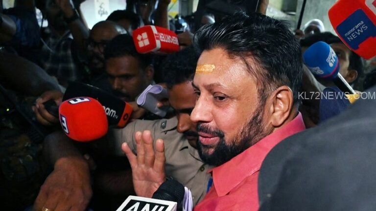തന്ത്രിക്കെതിരെ തെളിവില്ലെന്ന വിചാരണക്കോടതി പരാമര്‍ശങ്ങള്‍ക്ക് സ്റ്റേ; ജാമ്യം റദ്ദാക്കാനുള്ള ഹര്‍ജിയില്‍ നോട്ടീസ്