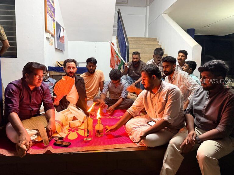 അപ്രഖ്യാപിത പവർ കട്ടിനെതിരെ പ്രതീകാത്മക സമരവുമായി യൂത്ത് കോൺഗ്രസ്