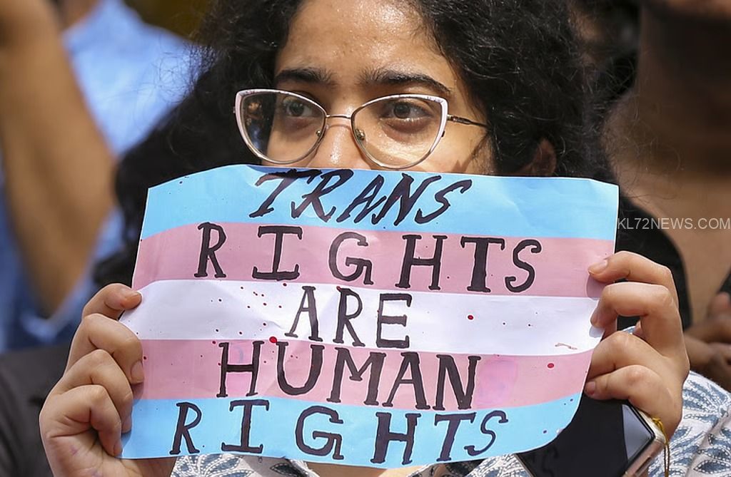 ea92f273-932d-4f6b-932f-4e1135fbc7e4